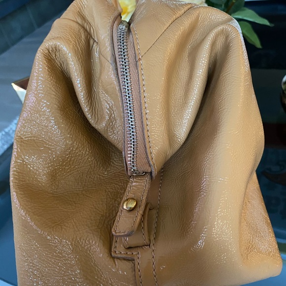 Authentic YSL Easy Bag Patent Leather - Picture 9 of 16